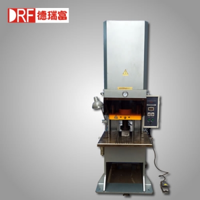 QY氣動(dòng)壓力機(jī)25T/40T,25噸/40噸氣動(dòng)壓力機(jī)